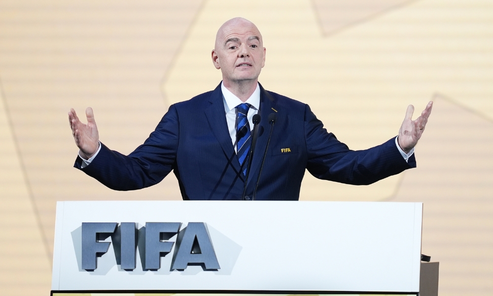 德甲-凯恩点射双响萨内建功 拜仁3-0不来梅9分领跑.