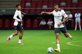 kaiyun.com:火箭狂轰148分&得分赛季新高,同时完成对太阳的横扫.